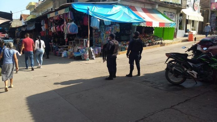 Fortalece SSP recomendaciones sanitarias contra COVID-19 en Huetamo