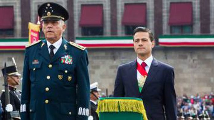 Detienen al ex secretario de Defensa de Enrique Peña Nieto