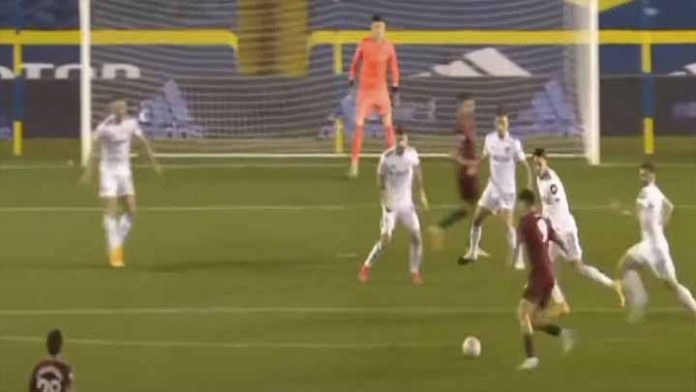 Revive el gol de Raúl Jiménez frente al Leeds United