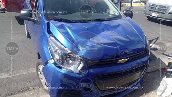 Motociclista herido al chocar con un auto en La Colina
