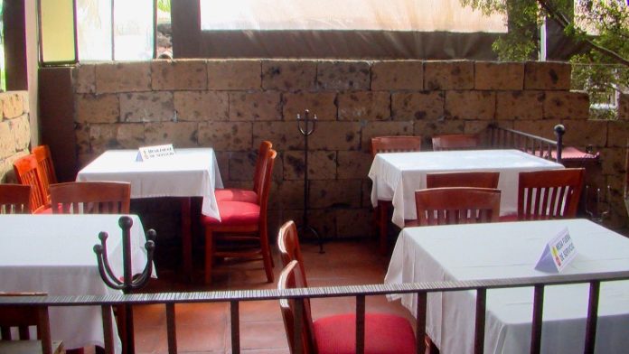 Con restricciones, restauranteros esperan grandes pérdidas económicas este 14 de febrero