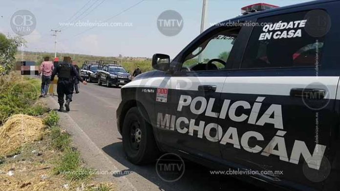 Un policía herido deja balacera en Huajumbaro
