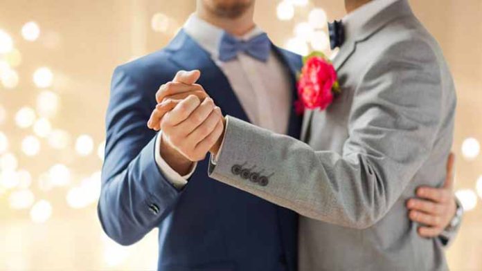 Matrimonio igualitario y sanciones por terapias de conversión ya son una realidad en Jalisco