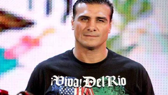 Ex pareja de Alberto del Río se disculpa y el luchador podría salir libre