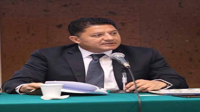 No hay reducción de presupuesto para Michoacán: Feliciano Flores