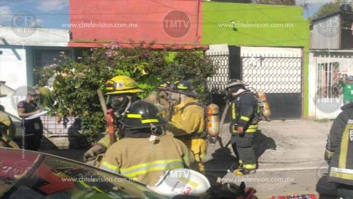 Antes de ser alcanzada por la llamas, Abuelita es rescatada por Bomberos