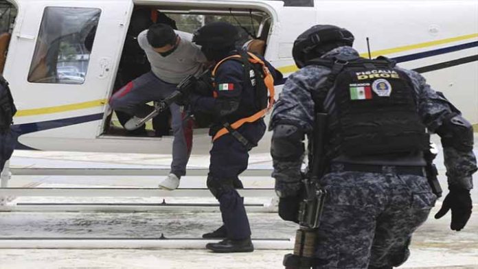 Detienen a presunto responsable de robo a cadena comercial