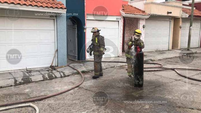 Explosión en vivienda de Morelia quema a dos perritos