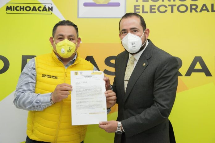 Humberto González se registra como precandidato a diputado federal por el Distrito de Puruándiro por el PRD