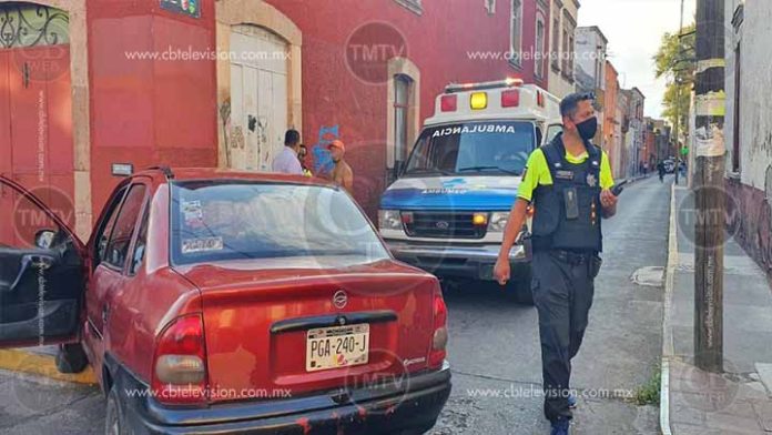 Chevy se estrella con un Mini Cooper en el centro de Morelia