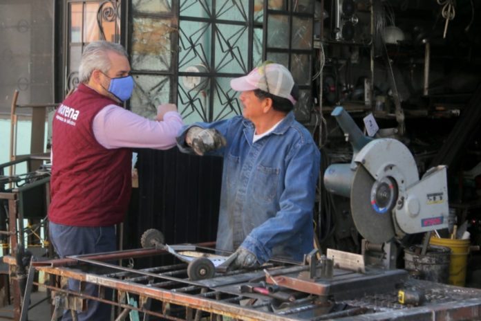 Aumento al salario mínimo ayudará a la economía familiar, señala Alfredo Ramírez