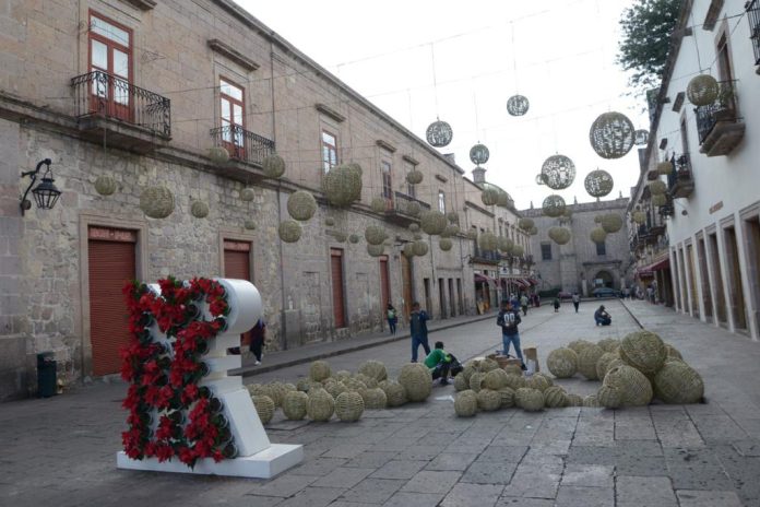 Morelia se prepara para la época navideña