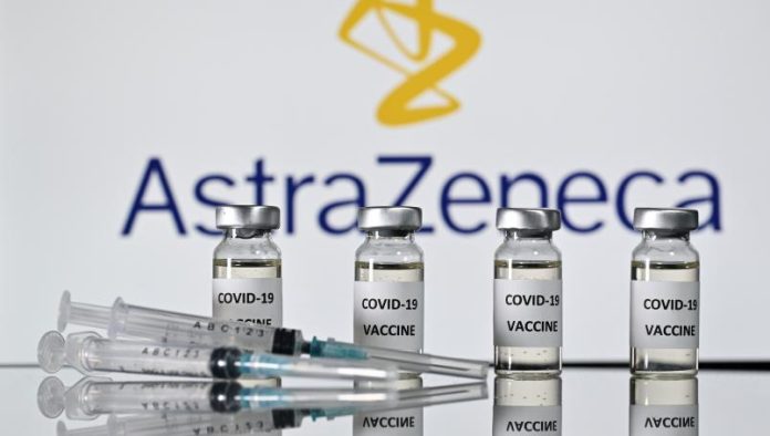 Oxford-AstraZeneca hará ensayos combinando su vacuna con la rusa Sputnik V