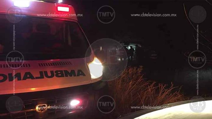 Hallan un cuerpo calcinado dentro de una camioneta en Parácuaro