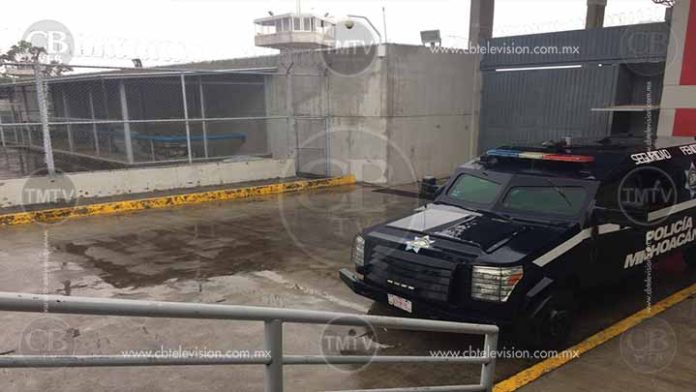 Quemaba, golpeaba y cortaba a su bebé de tres meses; ya está detenida