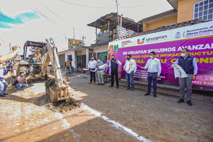 Miguel Paredes marcó el inicio de 4 obras por casi 8 millones de pesos