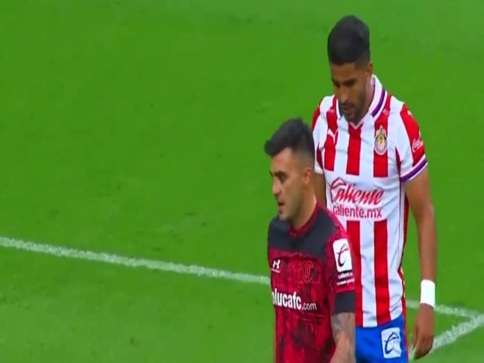 Chivas y Toluca reparten unidades