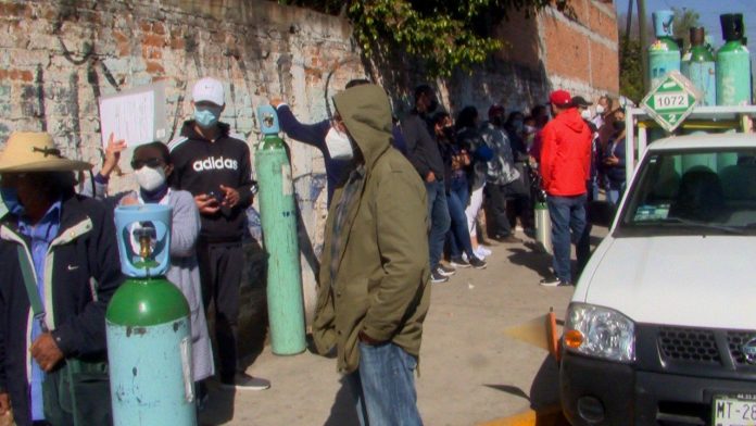Por alta demanda de tanques de oxígeno, centros saturados de llamadas