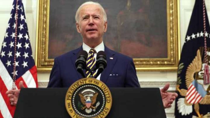 Biden busca sacar de la pobreza a millones de personas duplicando el salario mínimo