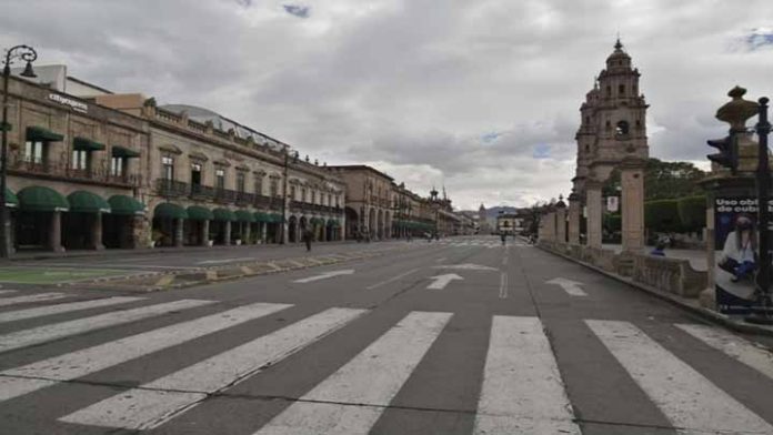 Poco movimiento en el Centro Histórico de Morelia tras cierre dominical