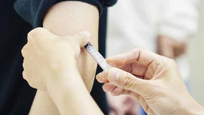 Un hombre murió después de haber recibido la vacuna contra el Covid-19