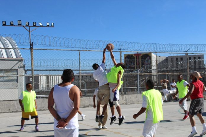 A pesar de restricciones por Covid-19 realizan torneos deportivos en Cereso de Mil Cumbres
