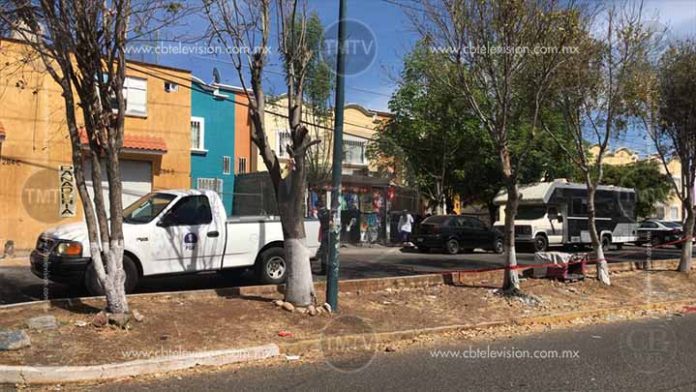 Balean a un hombre en Villas de la Loma, al poniente de Morelia