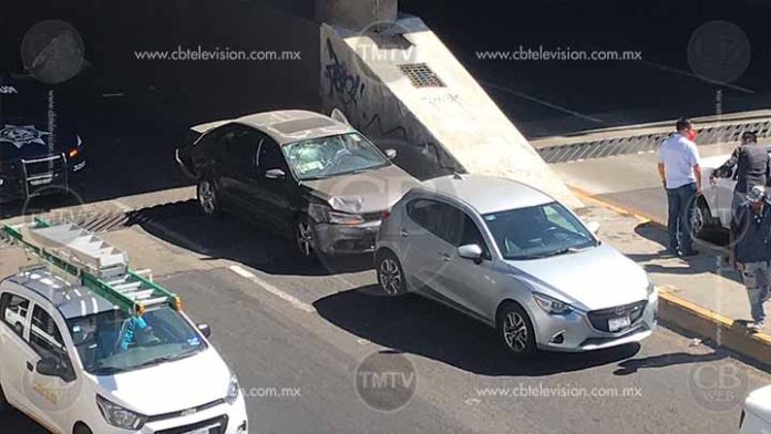 Choque múltiple sobre periférico norte de Morelia