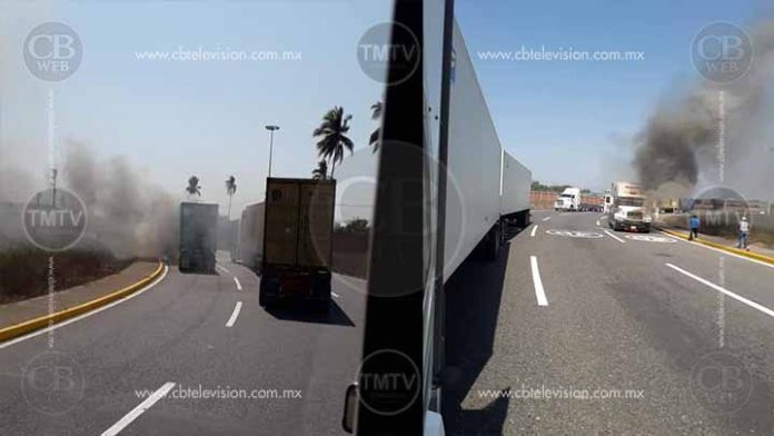 Se quema tráiler al interior del puerto de LC