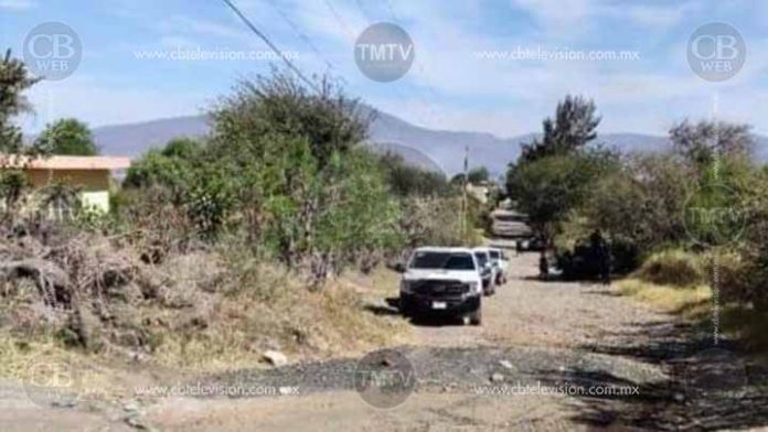 Abuelito se muere al caerse de un burro en Charo