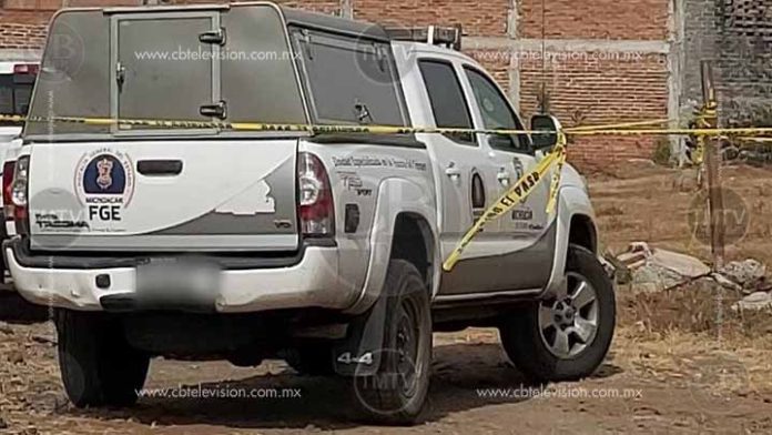 Hallan cuerpo humano semienterrado en Huandacareo
