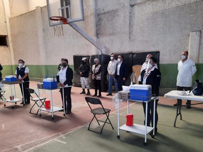 Adultos mayores de 60 años en Áporo recibieron la vacuna contra Covid-19