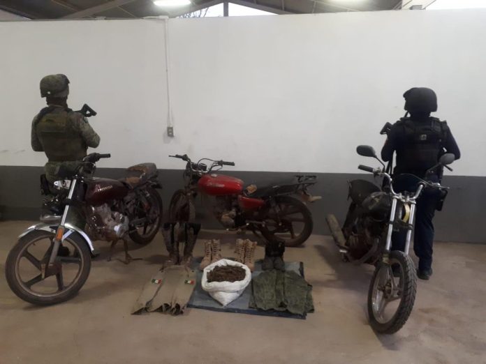 Revientan narcocampamento y aseguran marihuana y tres motocicletas