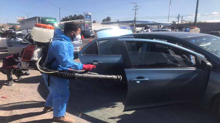 Fallida estrategia de sanitización de autos en Morelia Fallida estrategia de sanitización de autos en Morelia