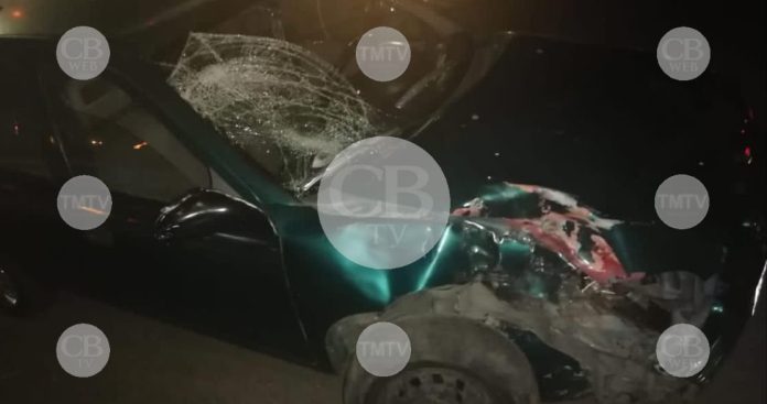 Choque de moto y auto afuera de Villas del Pedregal; un herido grave