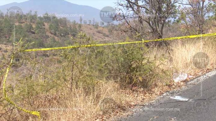 Localizan el cuerpo de un joven baleado en la Apatzingán-Buenavista