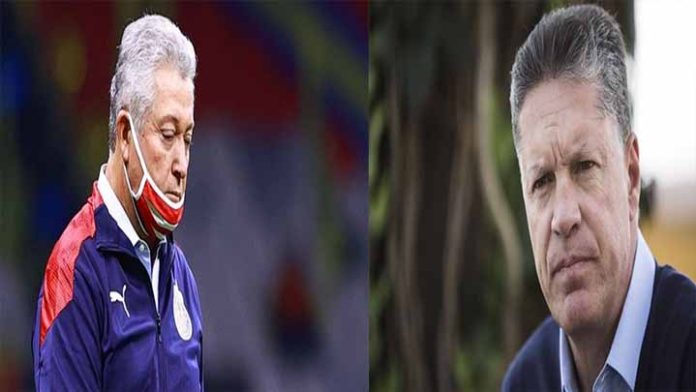 Tras derrota en el clásico piden salida de Peláez y Vucetich