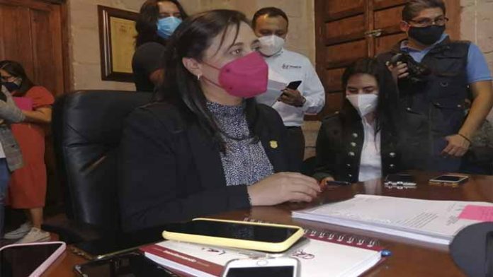 Ayuntamiento pide a trabajadores de eventos sociales aguantar cierres un mes más
