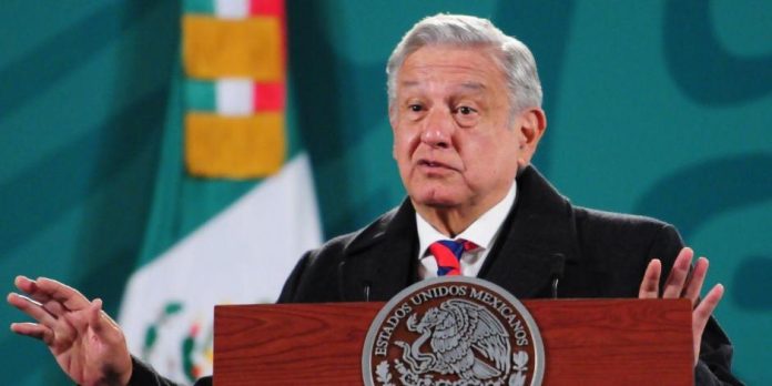 Diputados de Movimiento Ciudadano, piden multa a AMLO por ataques a juez