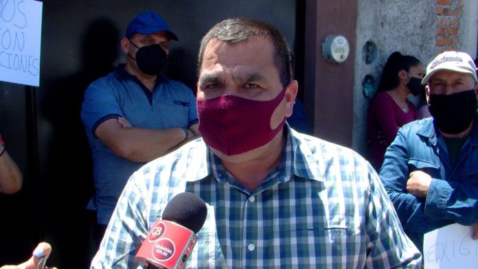 Compró su casa hace 25 años, hace unos días aparecen nuevos dueños y teme ser despojado de su hogar
