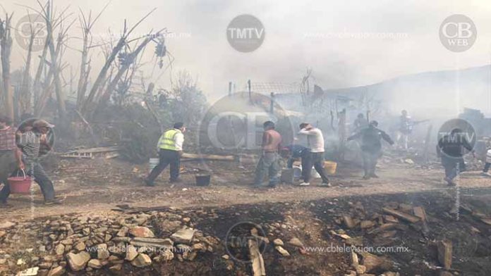 Incendio consume 10 viviendas en la colonia Paraíso Industrial de Morelia