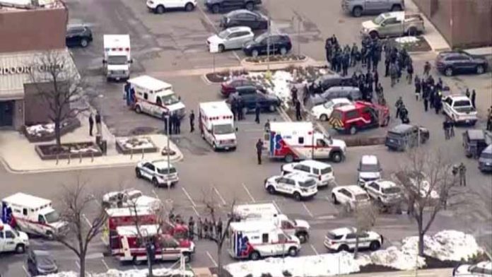Tiroteo en supermercado de Estados Unidos deja Policía sin vida