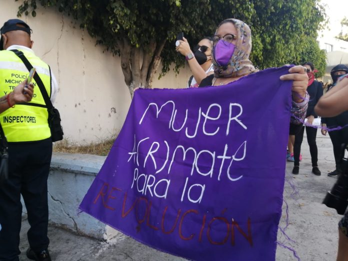 ¡Yo si te creo! Mamás denuncian abusos sexuales de profesores a alumnas