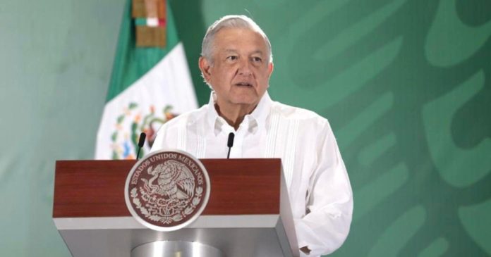 ¿López Obrador miente? Un informe asegura que lo hace 80 veces cada día en las mañaneras