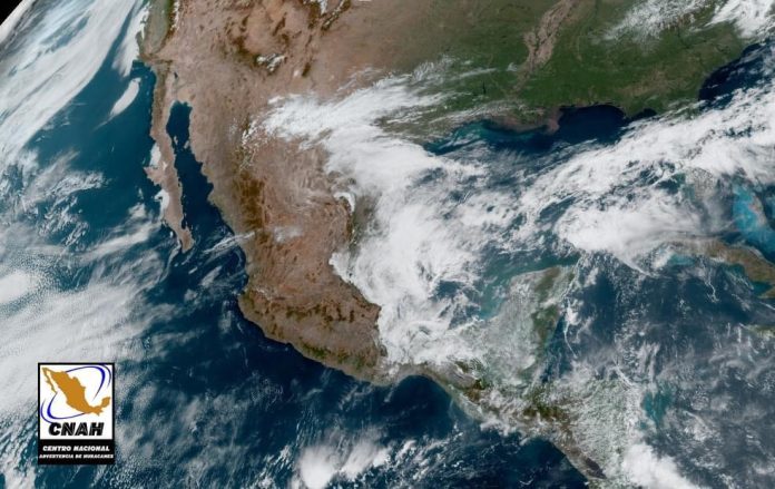 Lunes con tormentas fuertes y altas temperaturas sobre el occidente y sureste de México
