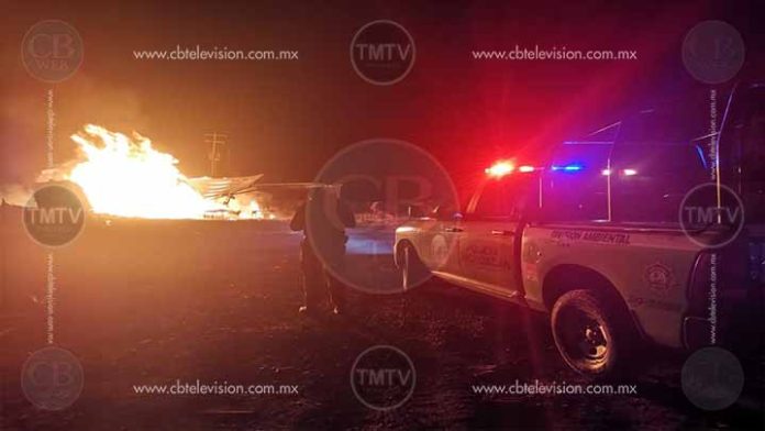 Se incendia pastizal y se extiende a bodega en Tarímbaro