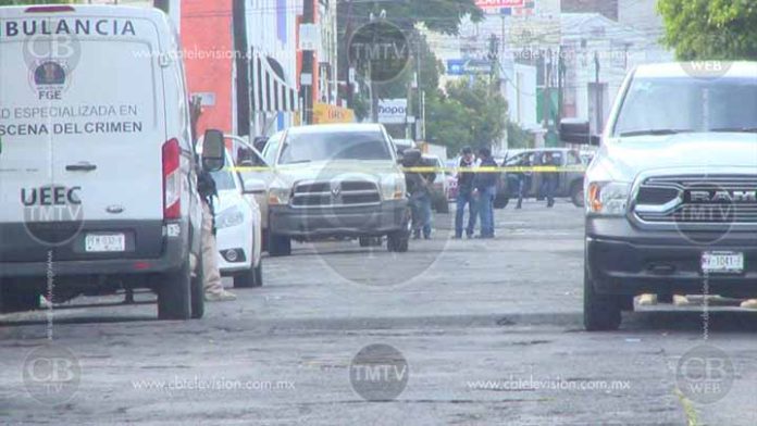 Balean a dos jóvenes en Jacona; uno muere