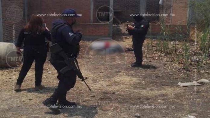 Abandonan a una pareja muerta al norte de Morelia