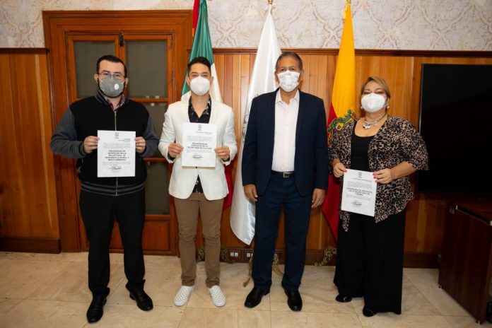 Ayuntamiento entrega nuevos nombramientos