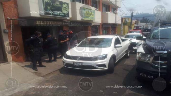 A balazos intentan robar negocio en la Chapultepec